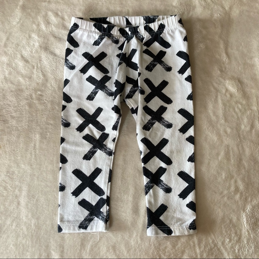 4/$20- Simply Love baby leggings